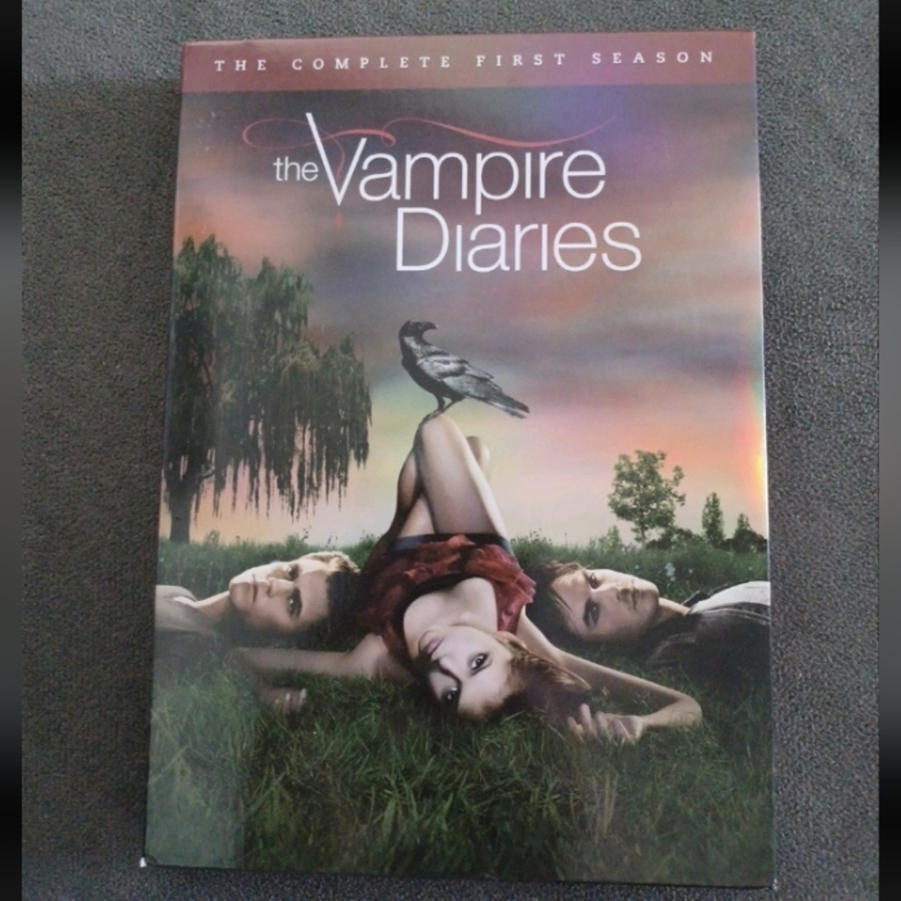 The Vampire Diaries: The Complete First Season DVD